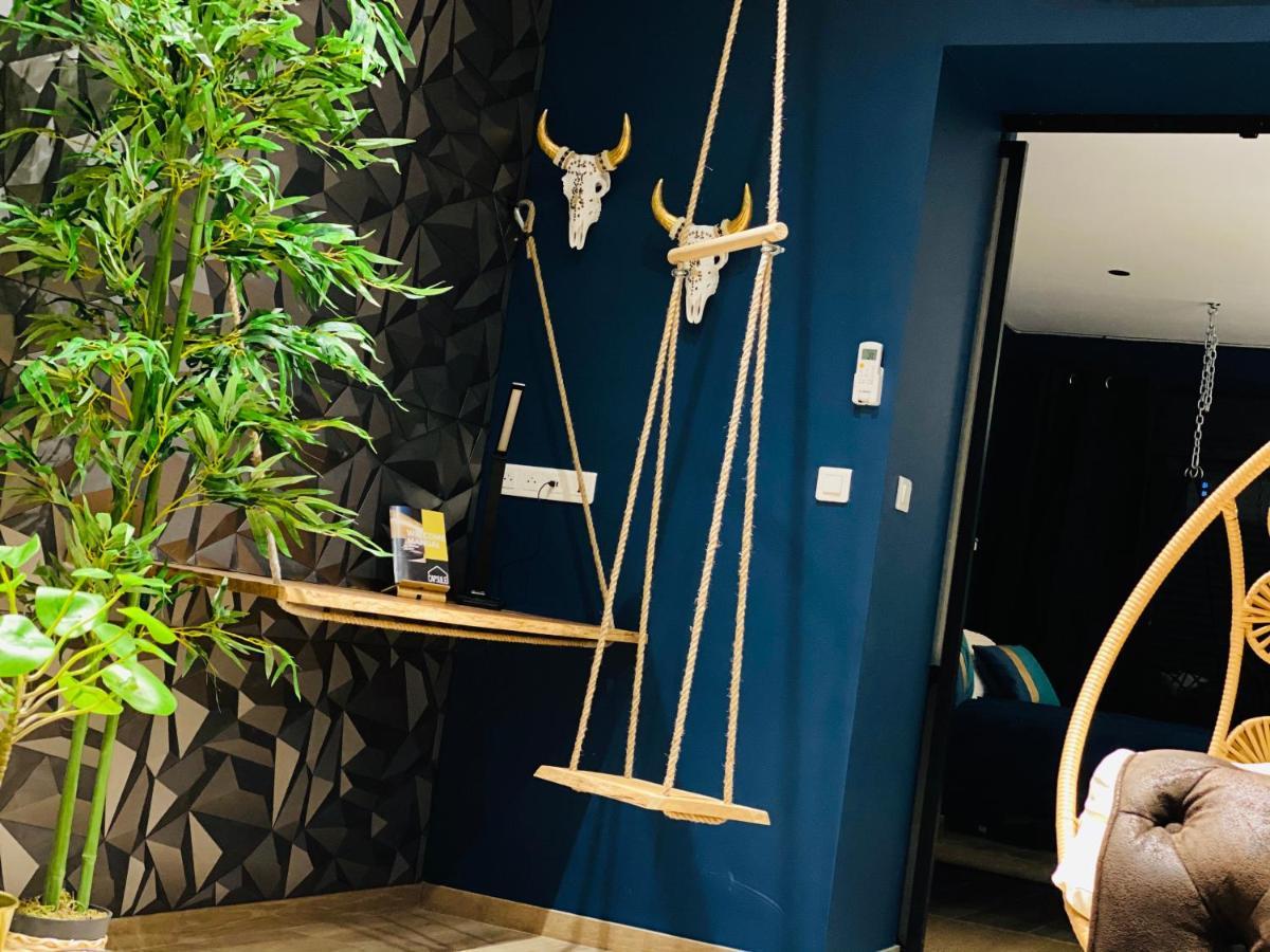 Capsule Temps Suspendu - Balneo, Home Cinema & Billard Valenciennes Exterior foto