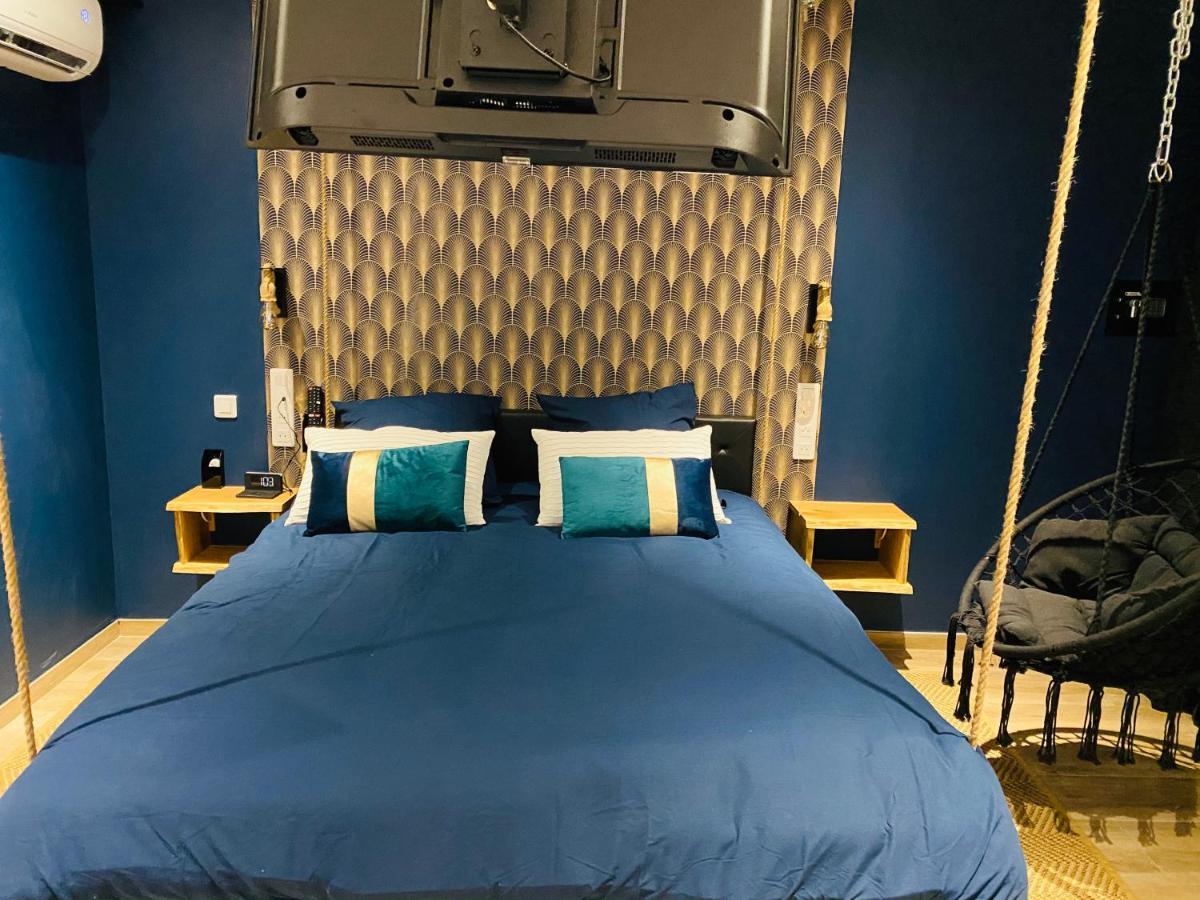 Capsule Temps Suspendu - Balneo, Home Cinema & Billard Valenciennes Exterior foto